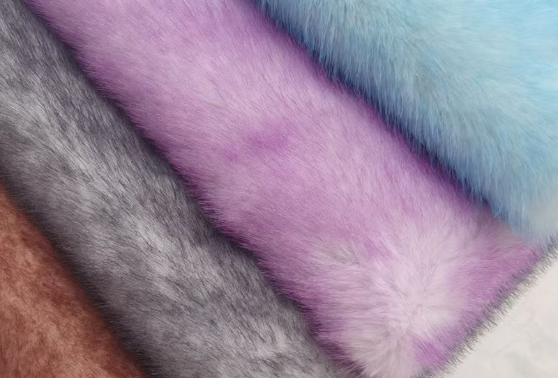 700g หนา 165 ซม.Rainbow Mink เลียนแบบ Fox FUR ผ้าเหมาะสำหรับเสื้อ/ตุ๊กตา/ผ้าห่มบ้าน 700g หนา 165 ซม.Rainbow Mink เลียนแบบ Fox FUR ผ้าเหมาะสำหรับเสื้อ/ตุ๊กตา/ผ้าห่มบ้าน