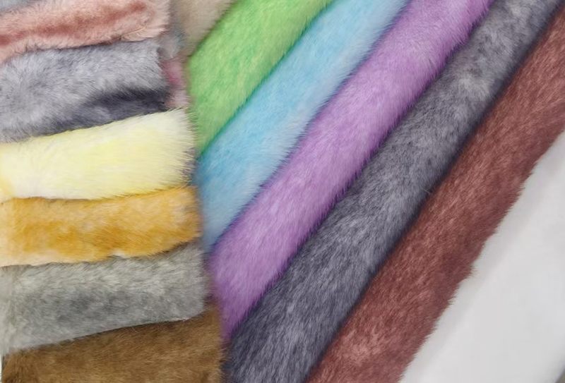 700g หนา 165 ซม.Rainbow Mink เลียนแบบ Fox FUR ผ้าเหมาะสำหรับเสื้อ/ตุ๊กตา/ผ้าห่มบ้าน 700g หนา 165 ซม.Rainbow Mink เลียนแบบ Fox FUR ผ้าเหมาะสำหรับเสื้อ/ตุ๊กตา/ผ้าห่มบ้าน