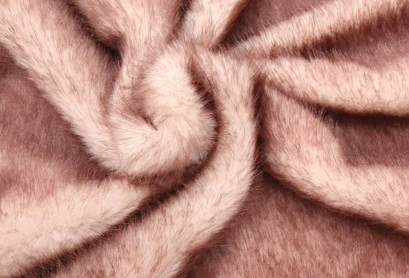 700g หนา 165 ซม.Rainbow Mink เลียนแบบ Fox FUR ผ้าเหมาะสำหรับเสื้อ/ตุ๊กตา/ผ้าห่มบ้าน 700g หนา 165 ซม.Rainbow Mink เลียนแบบ Fox FUR ผ้าเหมาะสำหรับเสื้อ/ตุ๊กตา/ผ้าห่มบ้าน